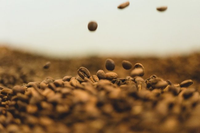 Caffeine Anhydrous Explained – What is it and How Does it Work?