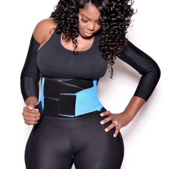 Waist Trainers For A Slimmer Waist - Do They Actually Work? 